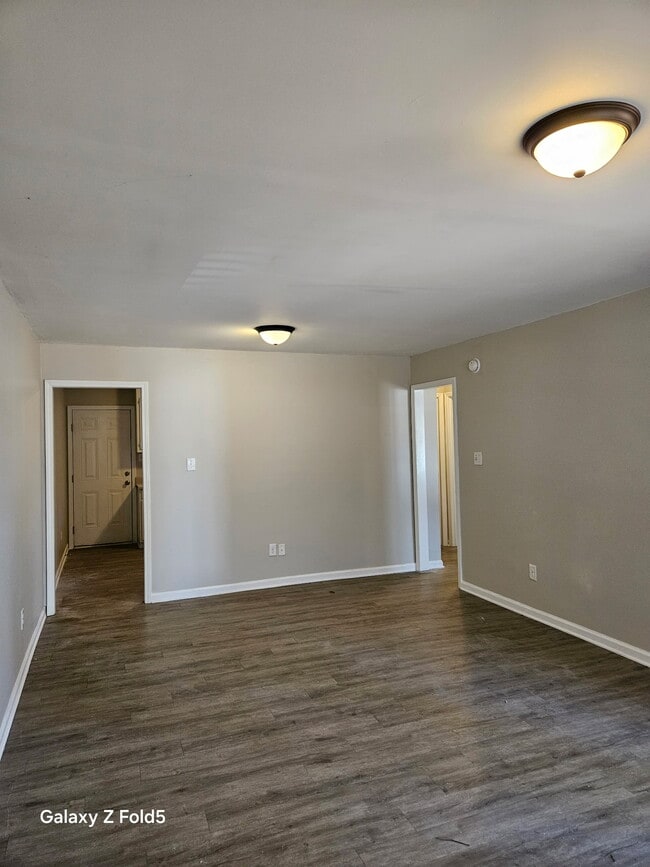 Building Photo - 200 A Galilean