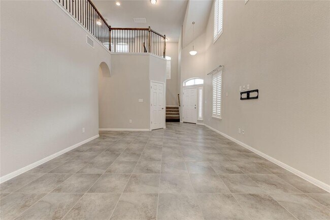 Building Photo - 153 Nogalito Wy