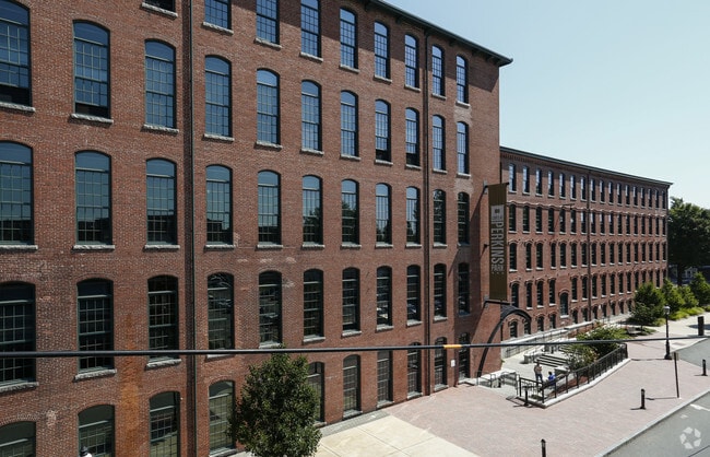 Building Photo - Residences and Lofts at Perkins Park