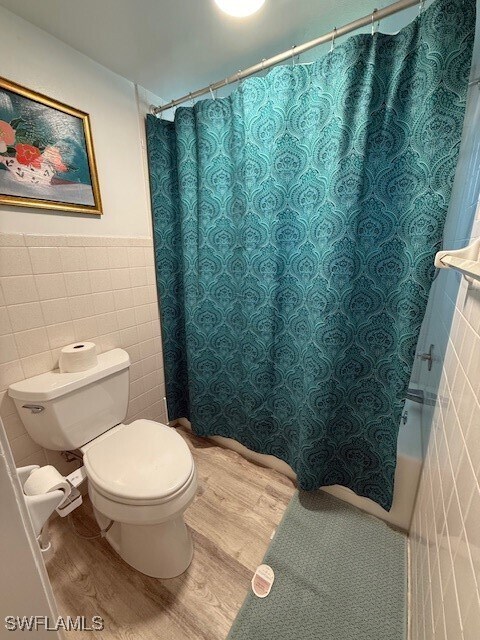 Building Photo - 788 Park Shore Dr