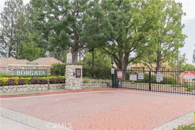 Primary Photo - 10655 Lemon Ave