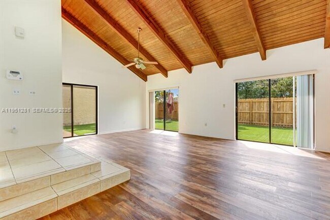 Building Photo - 7528 SW 95th Pl