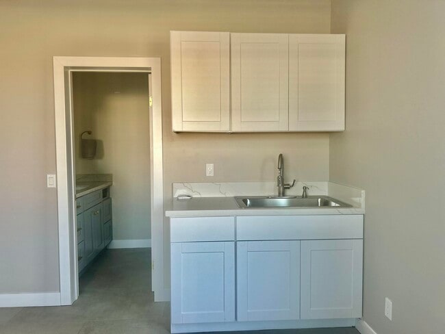 Building Photo - 41575 Ashford Pl