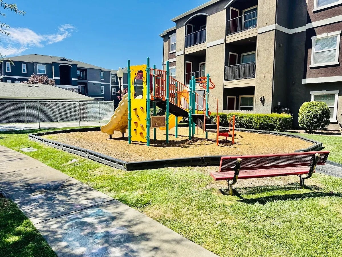 Building Photo - 8434 Walerga Rd