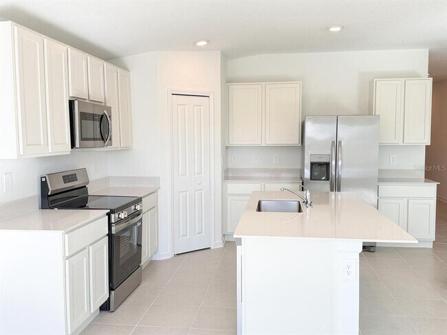 Building Photo - 3212 Alpine Wy