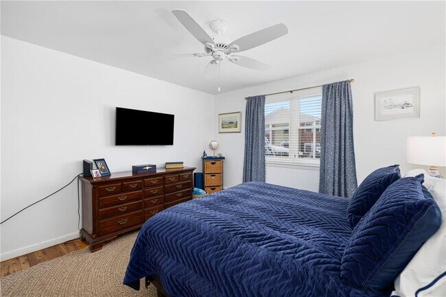 Building Photo - 70 Carroll Ave