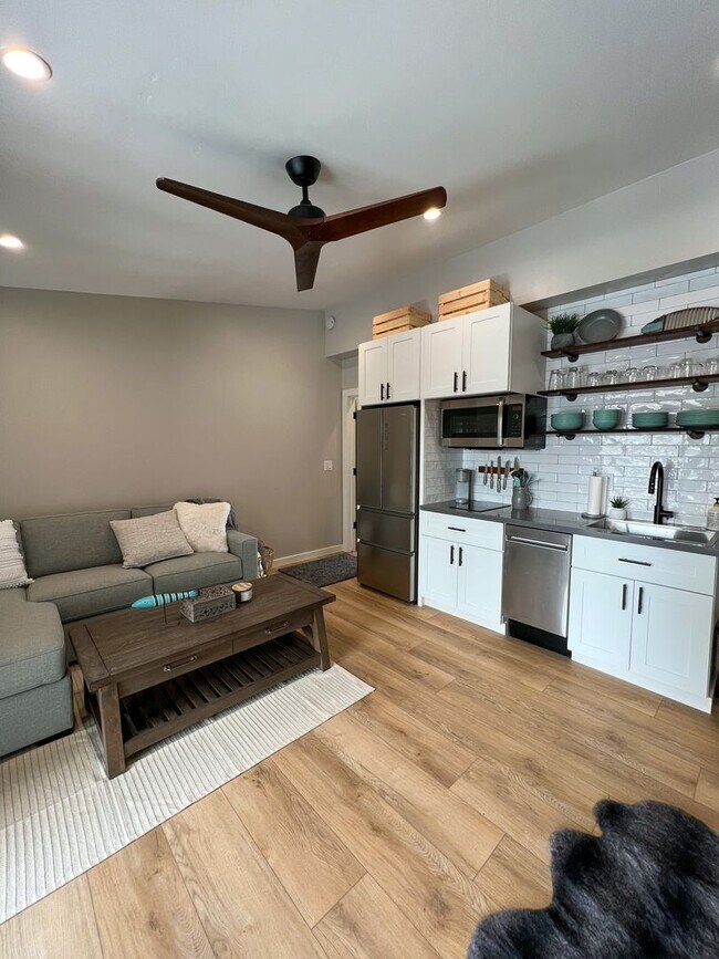 Building Photo - Open for FALL and Winter!! Private Beach!!...