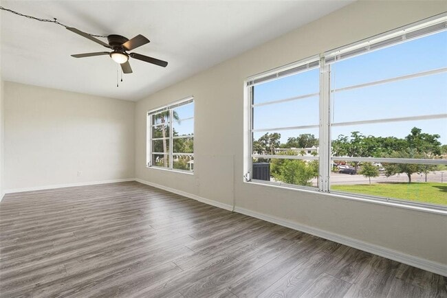 Building Photo - 2434 Australia Way E
