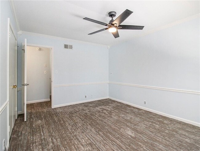 Building Photo - 1770 N Springs Dr