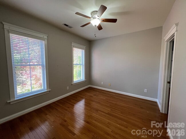 Building Photo - 8523 Lindholm Dr