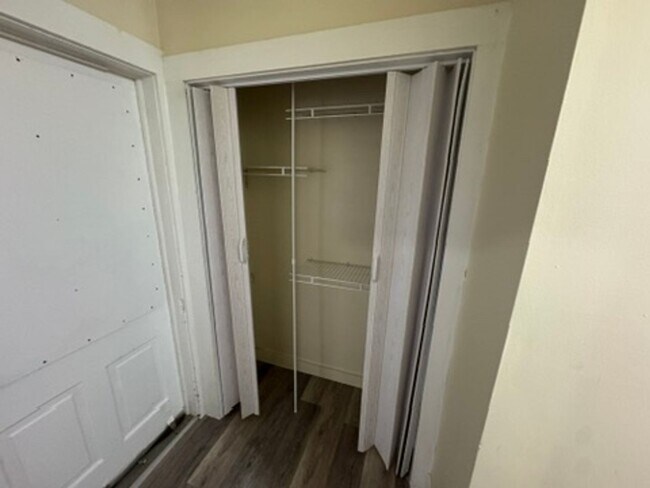 Building Photo - 533 Stockton St