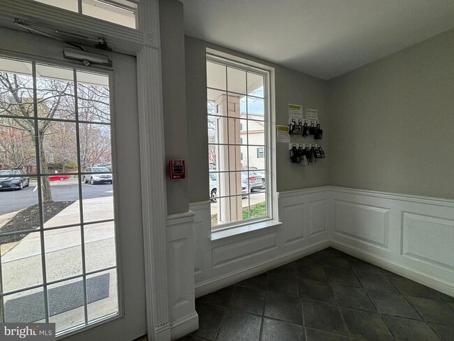 Building Photo - 8181 Carnegie Hall Ct