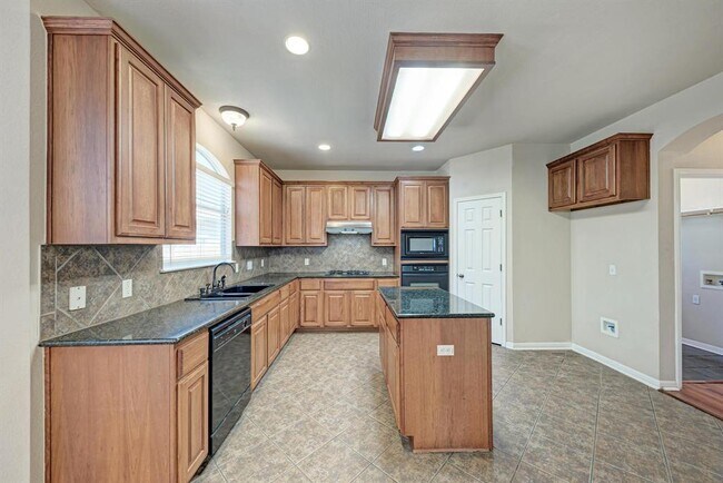 Building Photo - 11128 Sandstone Trail