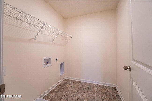 Building Photo - 322 Heritage Crossing Dr