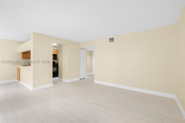 Building Photo - 1178 Coral Club Dr