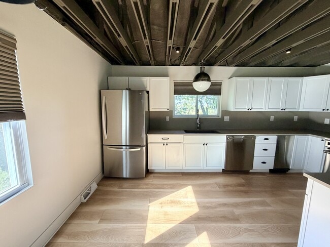 Building Photo - 2949 S 78th St