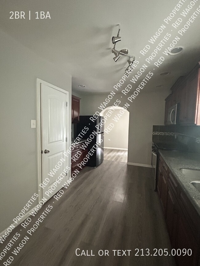 Building Photo - 1336 W Ridgewood Ct
