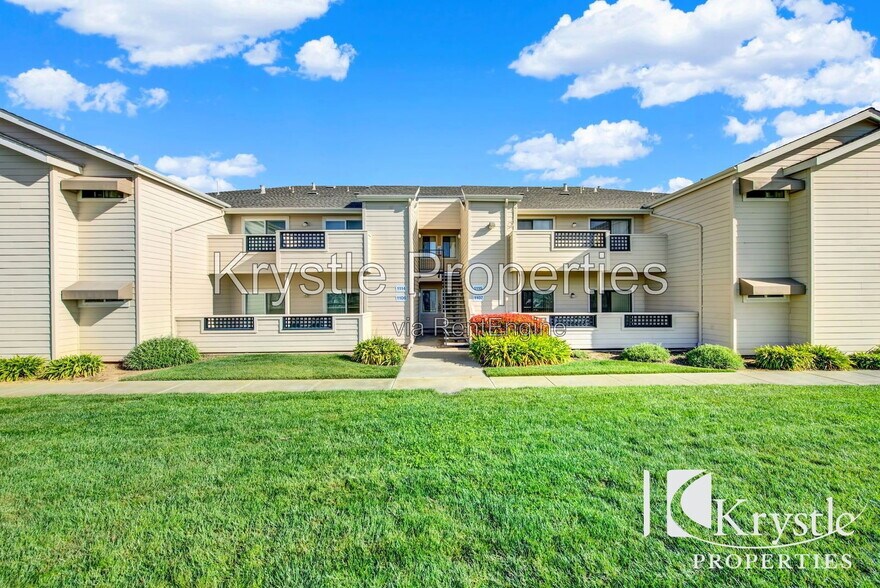 Building Photo - 1201 Glen Cove Pkwy