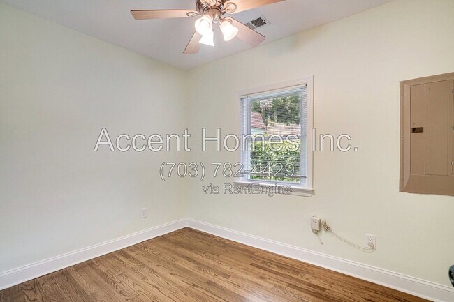 Building Photo - 4916 Chowan Ave
