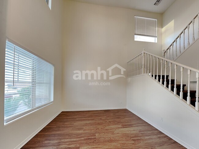 Building Photo - 4717 S Antonio