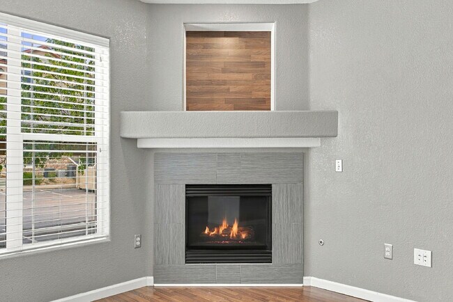 Building Photo - 9557 W San Juan Cir