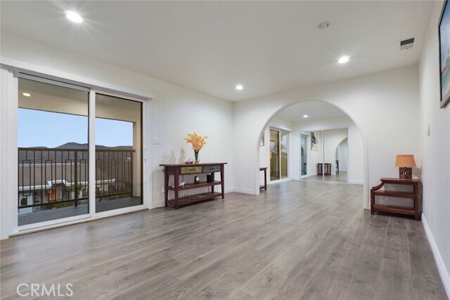 Building Photo - 3381 Oakmont View Dr