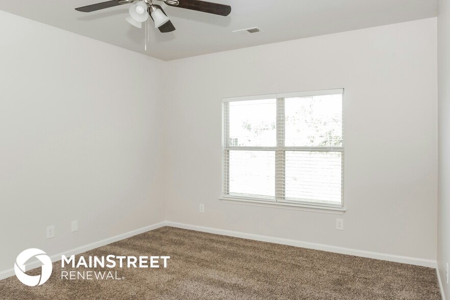 Building Photo - 14853 Norfleet Dr