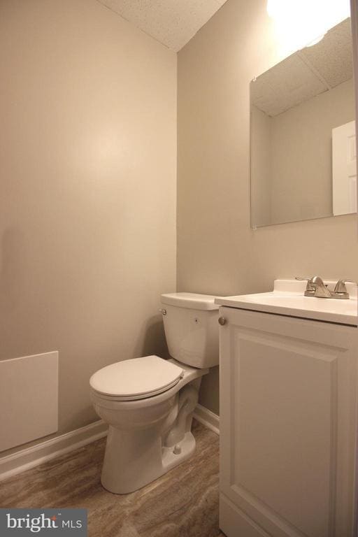 Building Photo - 3501 Chestnut Ave