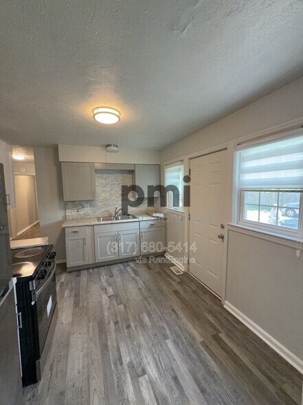 Building Photo - 4301 Crittenden Ave