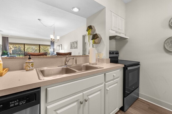 Building Photo - 4744 Foxhunt Dr.