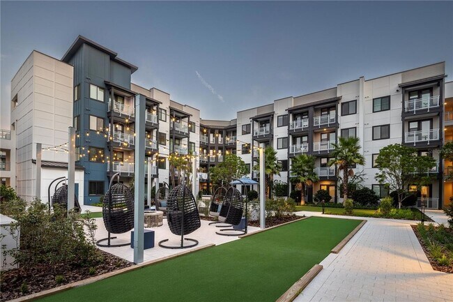 Building Photo - 5127 W Tyson Ave