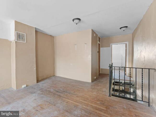 Building Photo - 1351 S 31st St