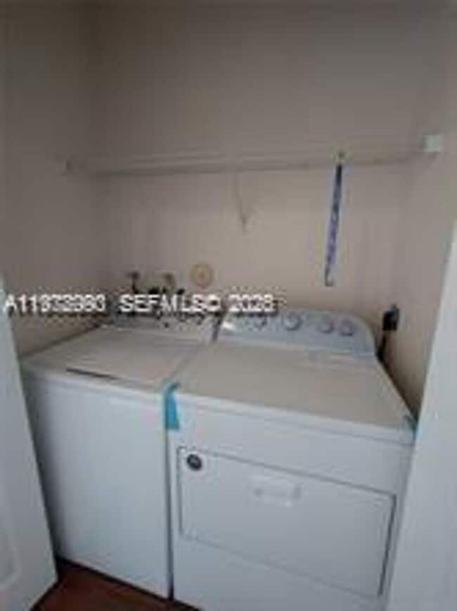 Building Photo - 8546 SW 165th Pl