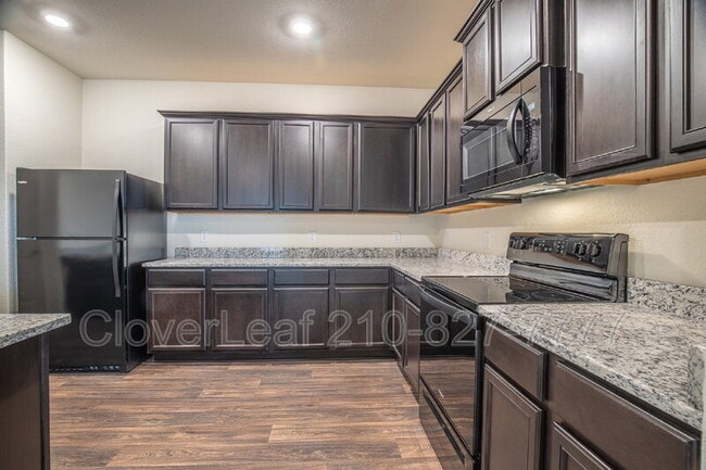 Building Photo - 772 Shoal Crk