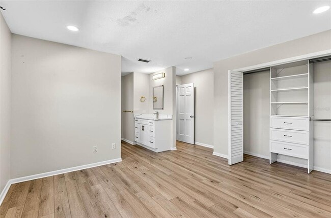 Building Photo - 5107 Lanai Way