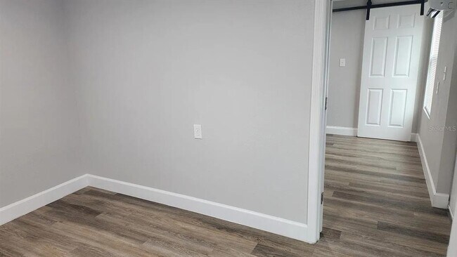 Building Photo - 837 Ethyl St