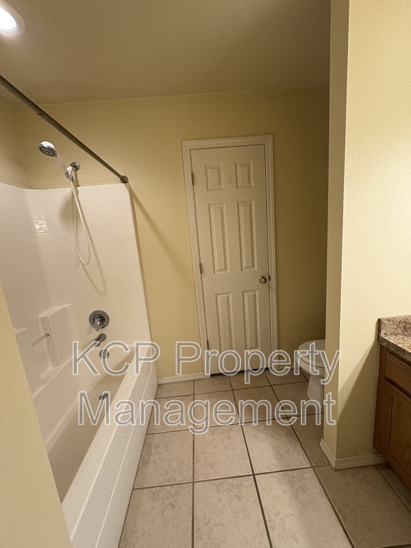 Building Photo - 2823 Fairway Hamlet Ct