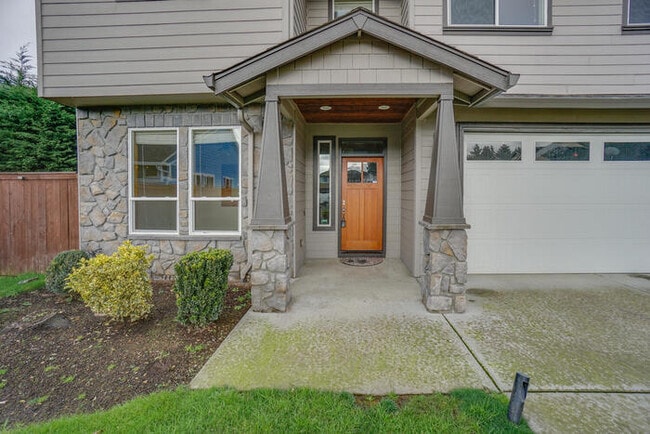 Building Photo - BEAUTIFUL FOUR BEDROOM HOME IN VANCOUVER