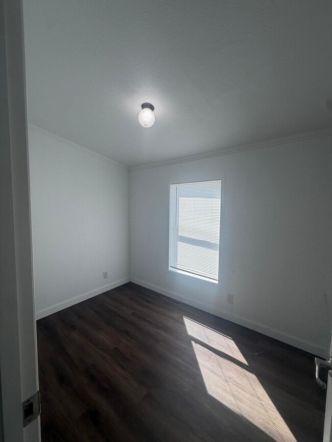 Building Photo - 2331 S Joplin Ave