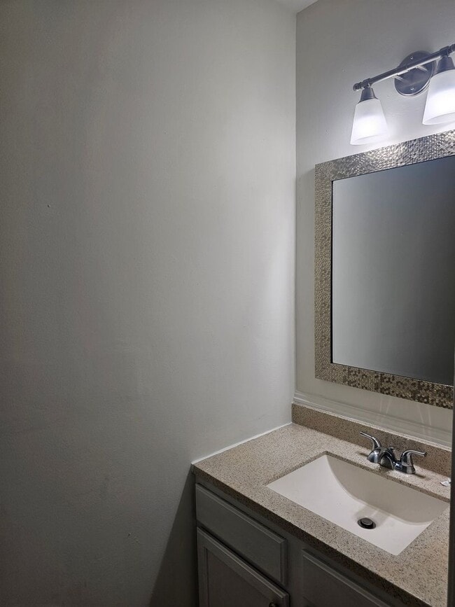 Building Photo - 304 Boerum Ct