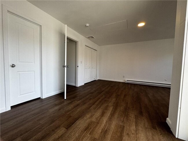 Building Photo - 314 Saracino Dr