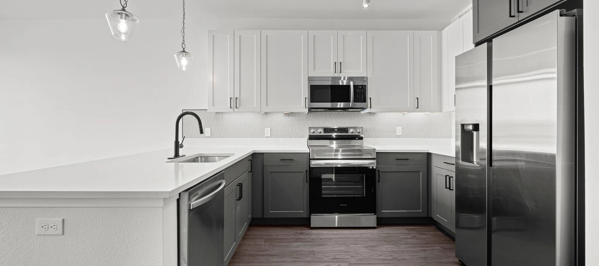 Building Photo - 1100 N Zang Blvd