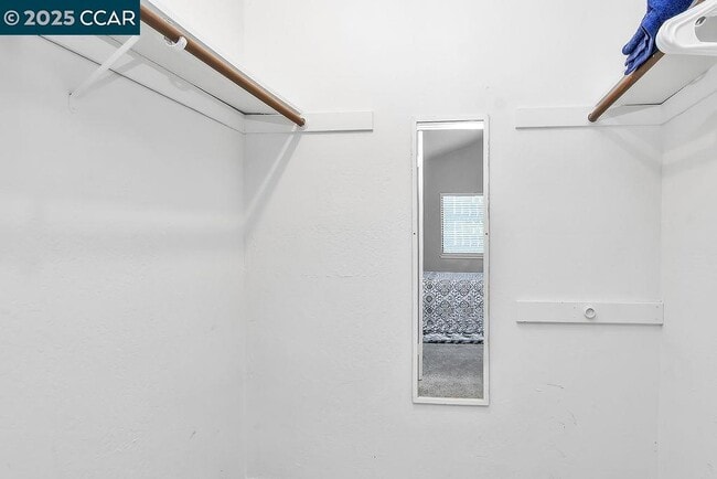 Building Photo - 1072 Maywood Ln