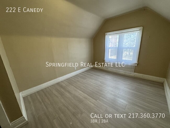 Building Photo - 222 E Canedy-