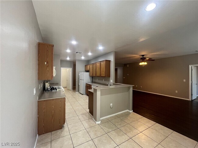 Building Photo - 3425 Lapwing Dr