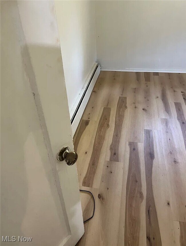 Building Photo - 13612 Bennington Ave