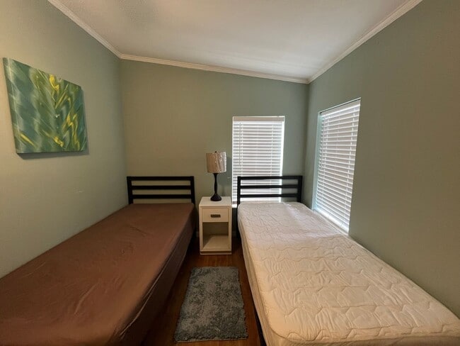 Building Photo - Spacious Furnished 3 Bedroom, 2 Bath Triple-Wide Manufactured Home – South of Live Oak, FL