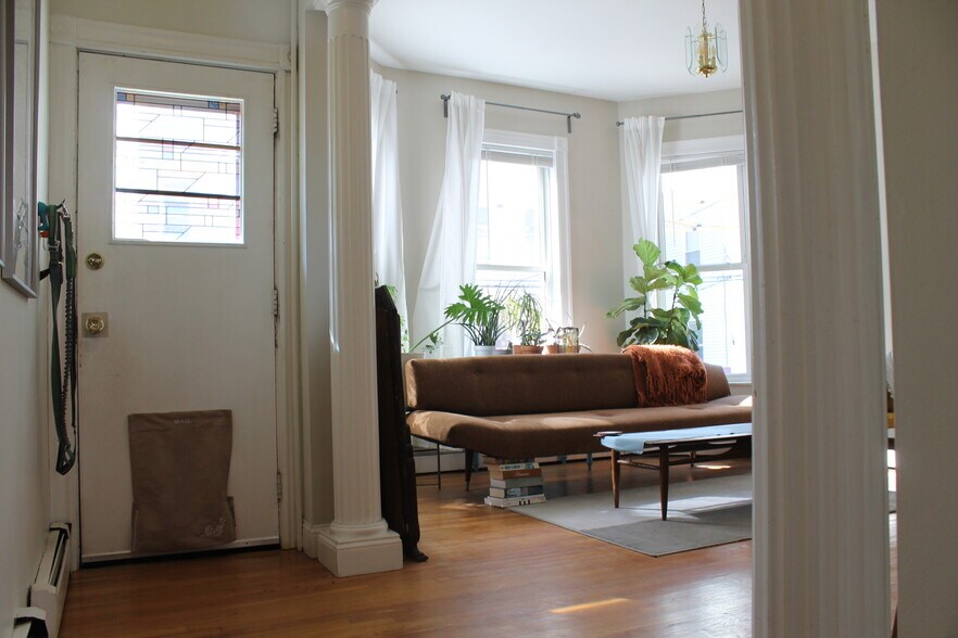 Building Photo - 24 Portsmouth St