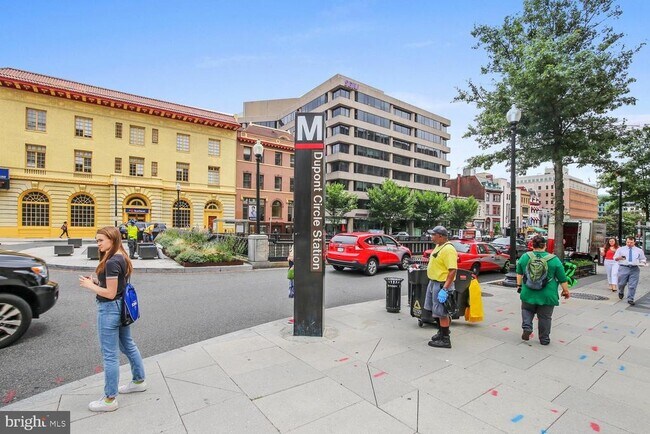 Building Photo - 1718 P St NW