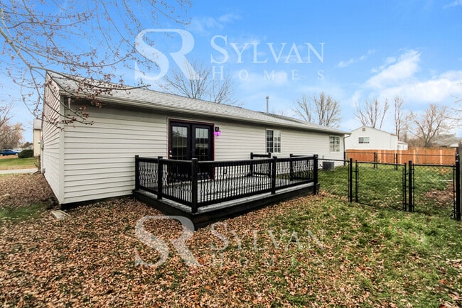 Building Photo - Everything You Need. All Right Here.